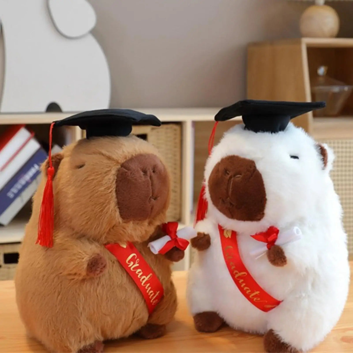 Capibara de peluche de juguete, capibara de peluche, regalo de graduación, vestido elegante, juguete de peluche para fiesta