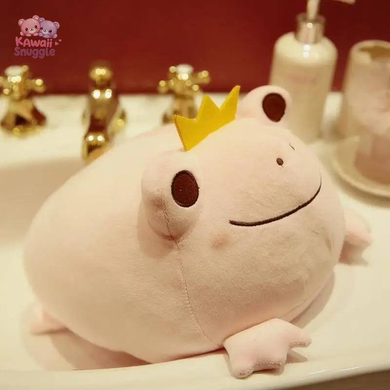 Cute Crown Frog Plush Pillow – Soft Kawaii Smiling Frog Doll Pink Kawaii Snuggle